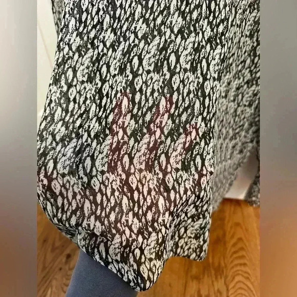 MISA Los Angeles Giana Smock Neck Top In Black White Snake Medium - Picture 11 of 13